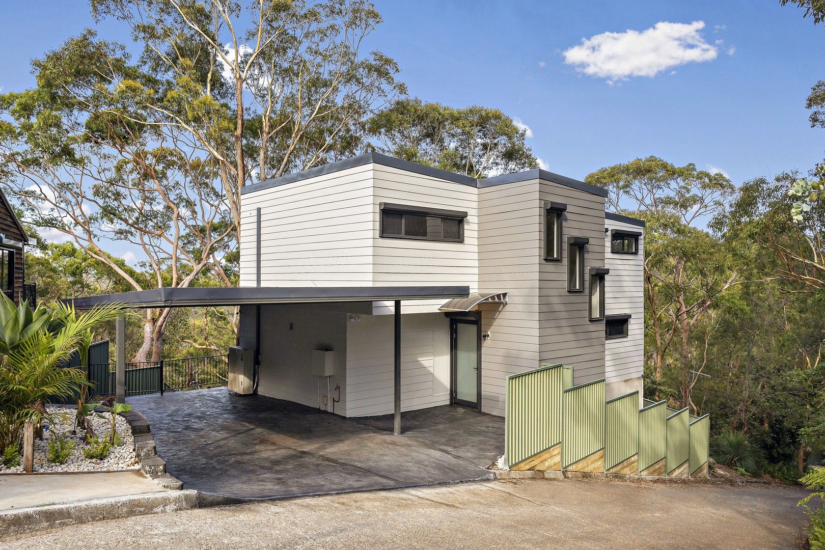 4 bedrooms House in 35 Barkala Place WESTLEIGH NSW, 2120