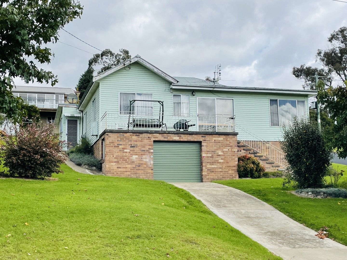 100e Croudace Street, Walcha NSW 2354 Domain