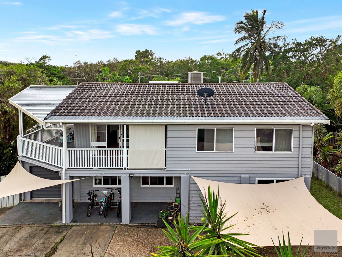 6 Seahorse Crescent, Lammermoor QLD 4703, Image 1