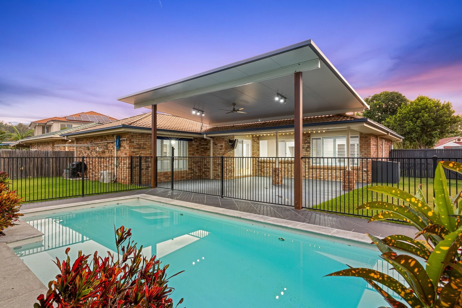 16 Charolais Crescent, Upper Kedron QLD 4055, Image 0