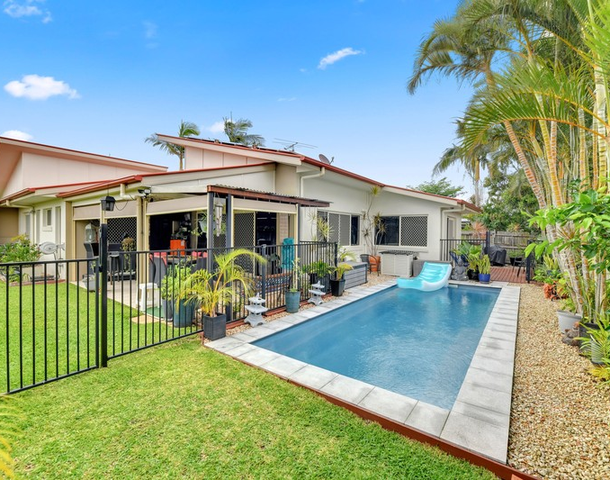 8 Reeders Street, Sandstone Point QLD 4511