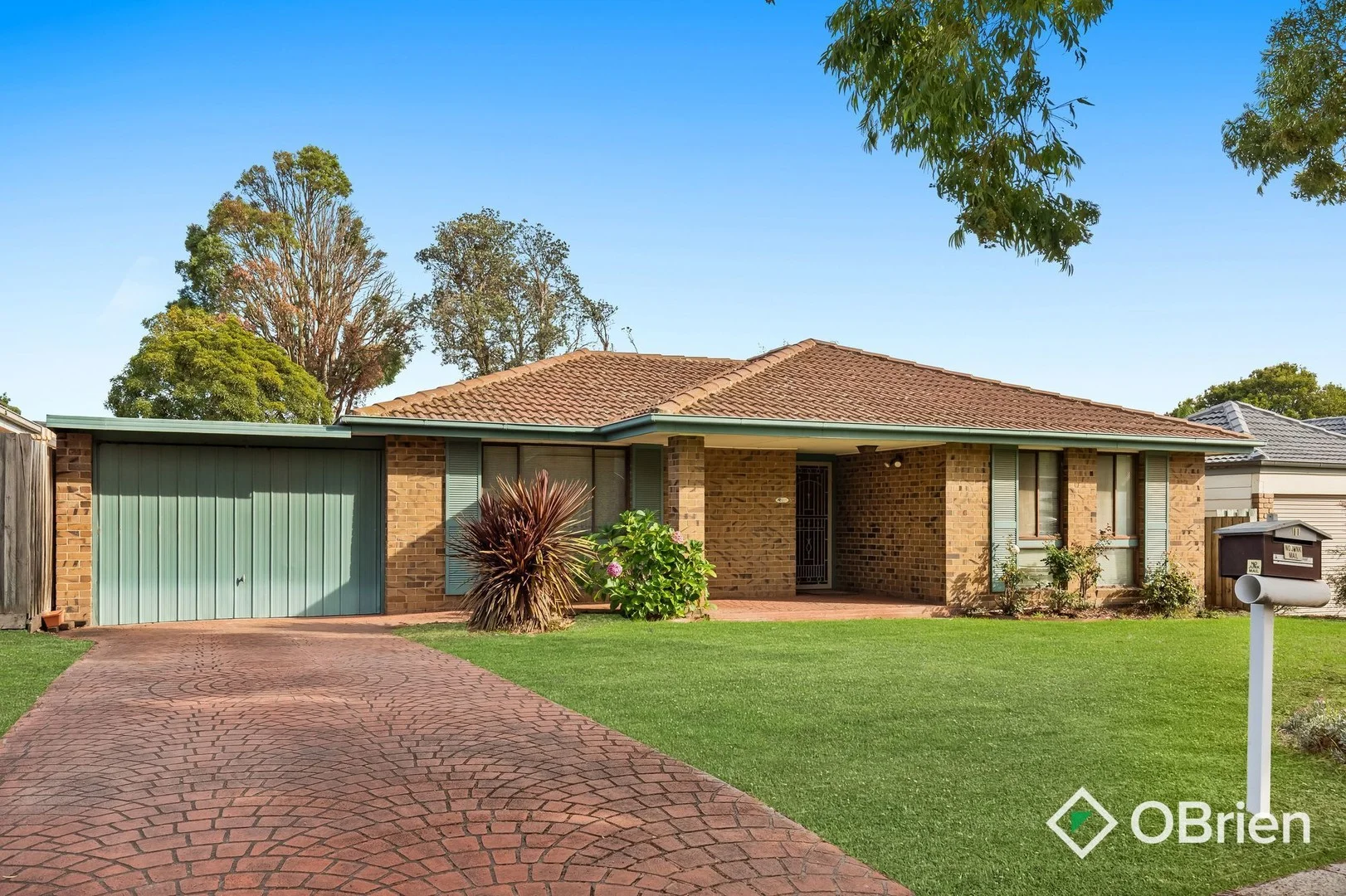 11 Netherplace Drive, Frankston VIC 3199