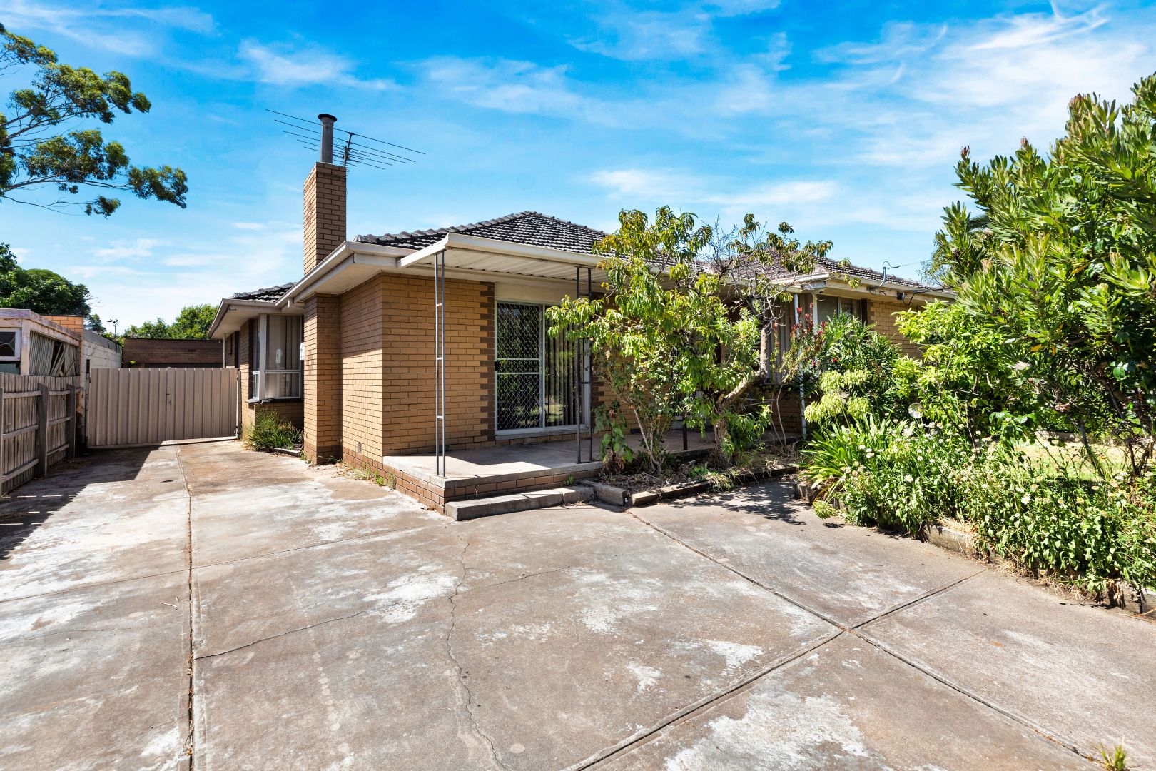 122 East Esplanade, St Albans VIC 3021, Image 1