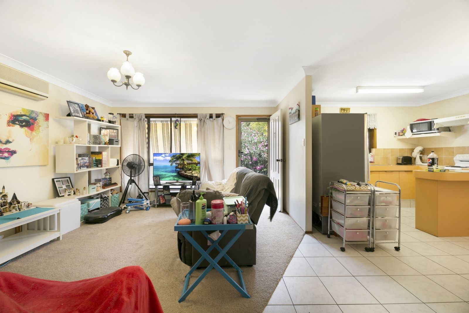 1/1 Burwood Court, Labrador QLD 4215, Image 2