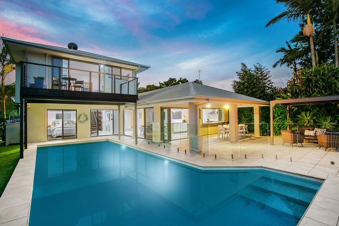 Picture of 32 Whitsunday Drive, CURRUMBIN WATERS QLD 4223