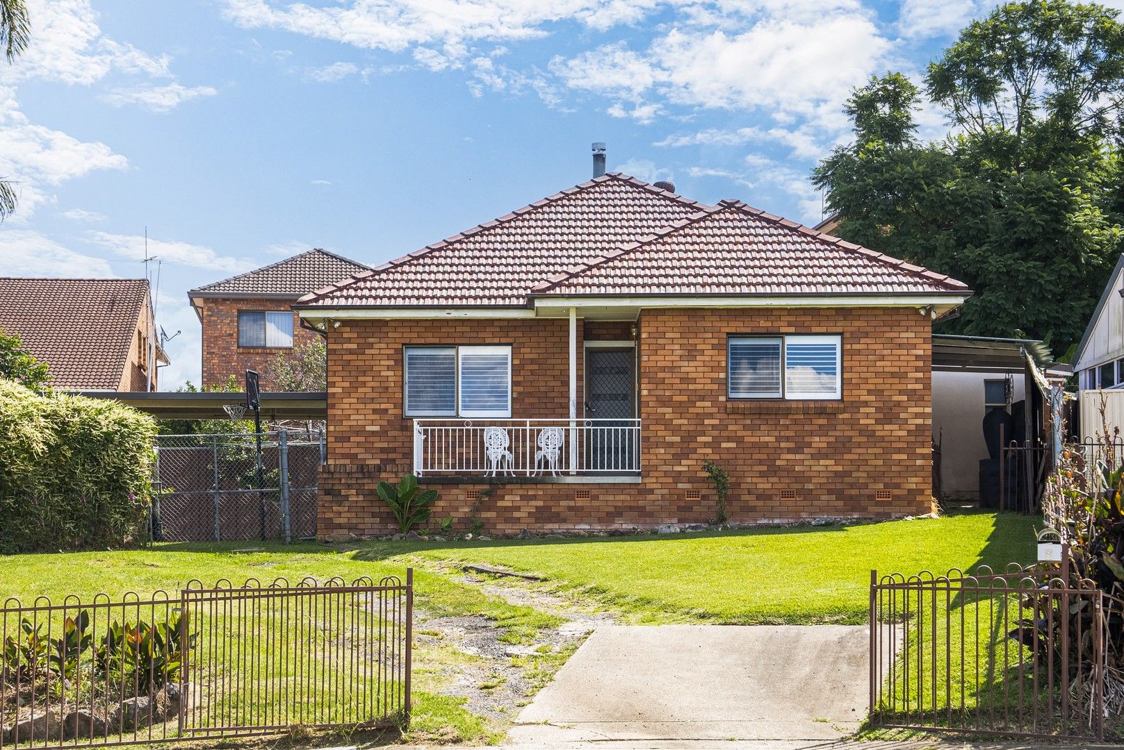 8 Parr Close, Bossley Park NSW 2176, Image 0