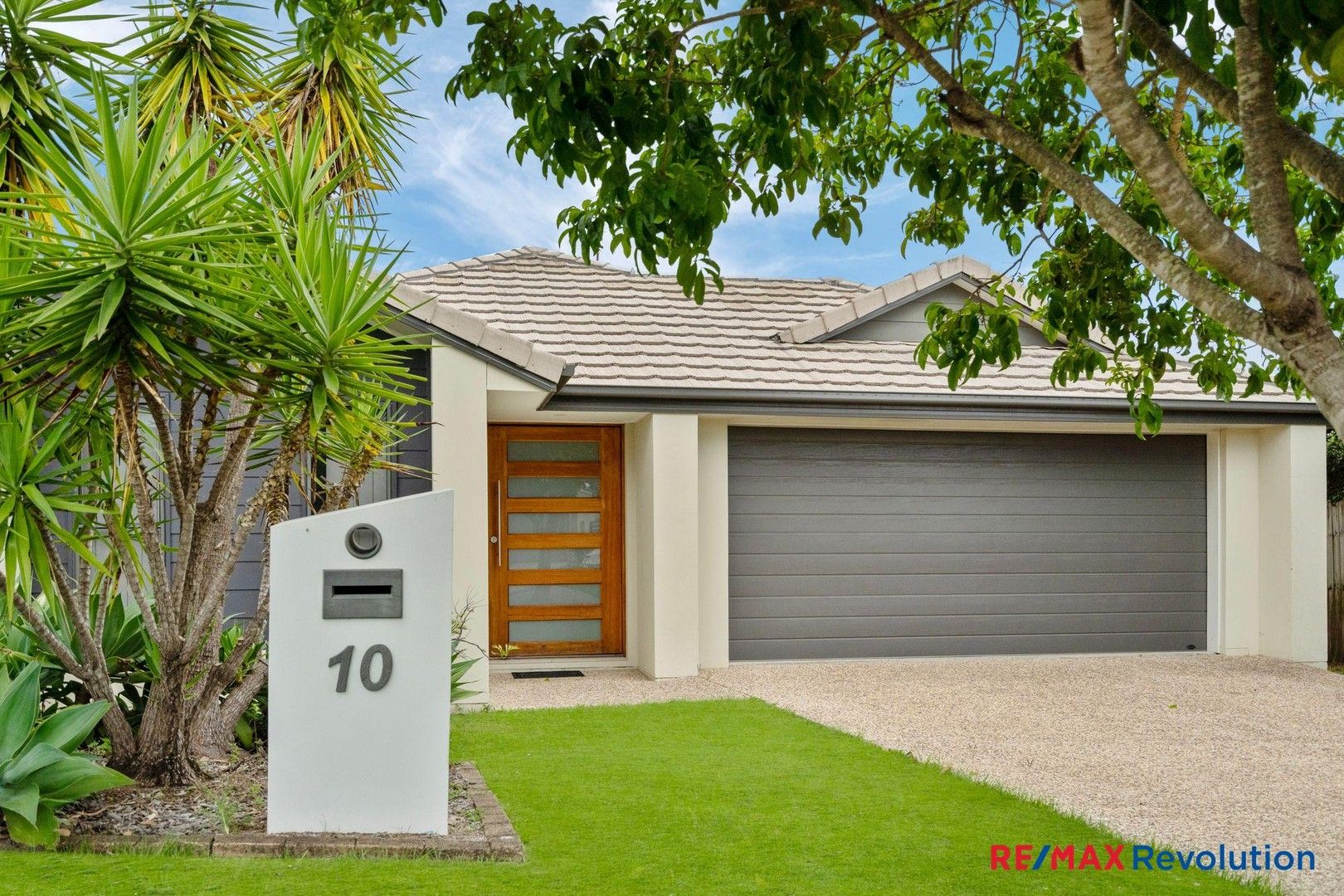 10 Rothbury Avenue, Holmview QLD 4207, Image 0