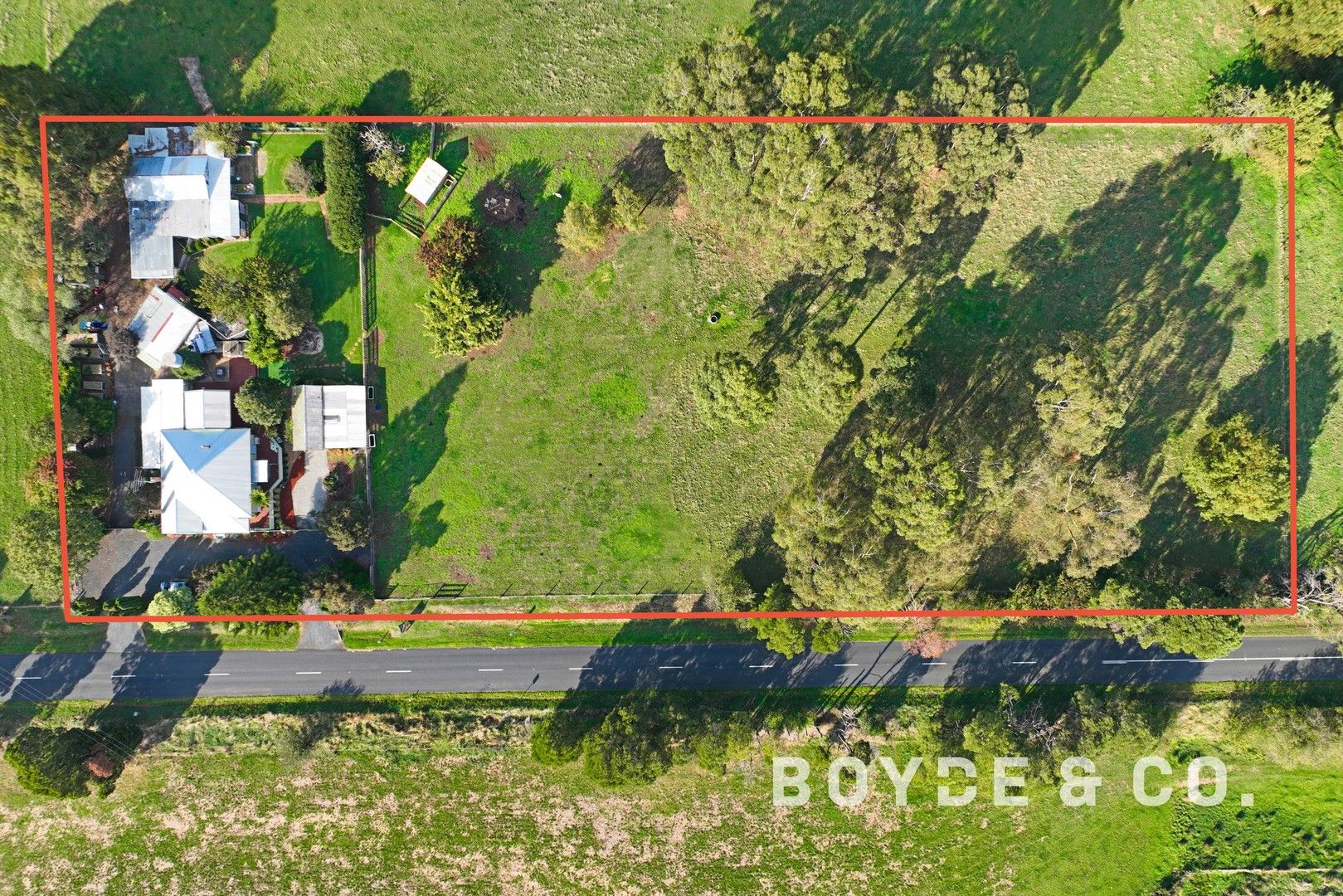 3 bedrooms House in 220 Buln Buln Road DROUIN VIC, 3818