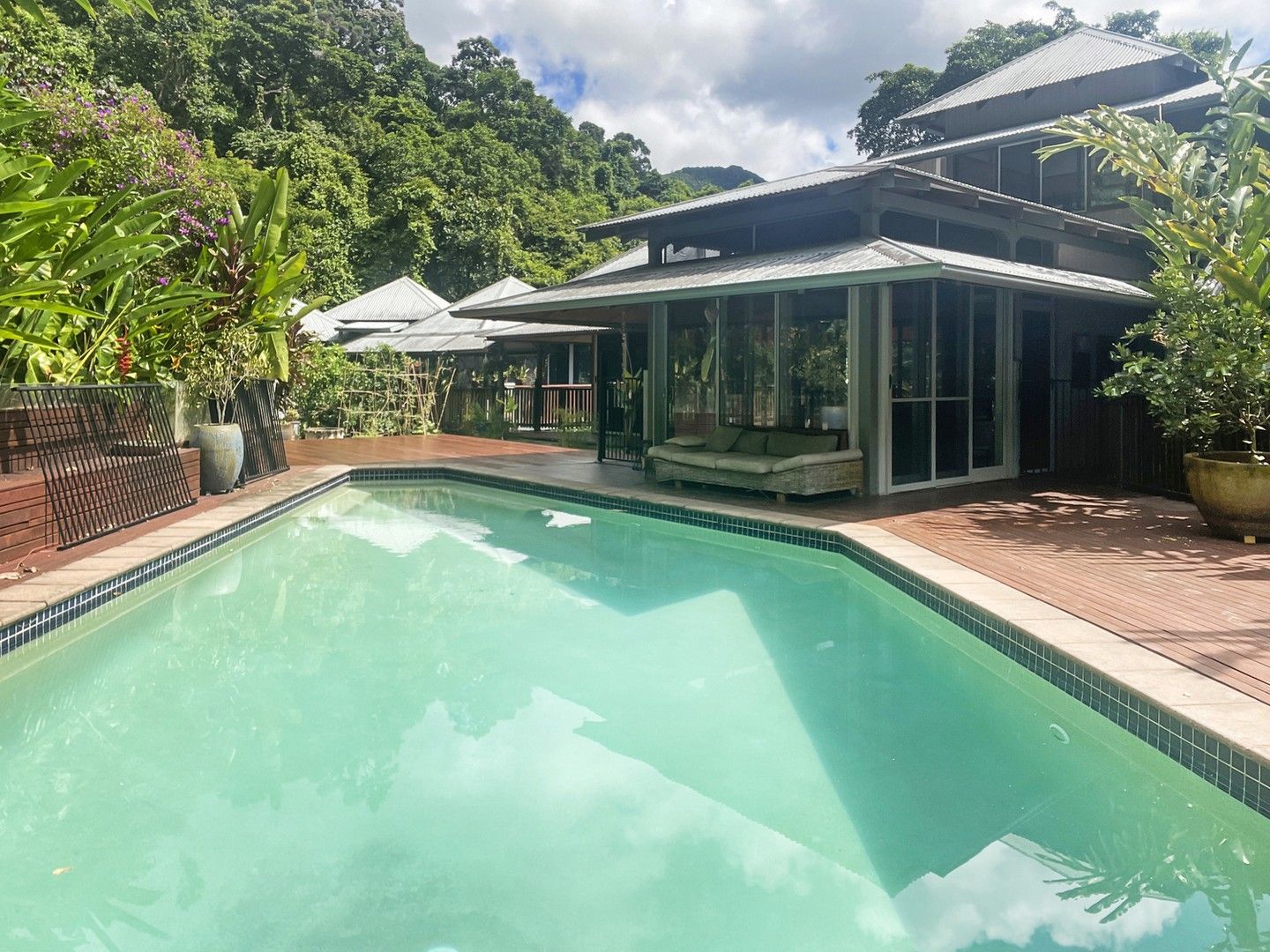 3 bedrooms House in  SMITHFIELD QLD, 4878