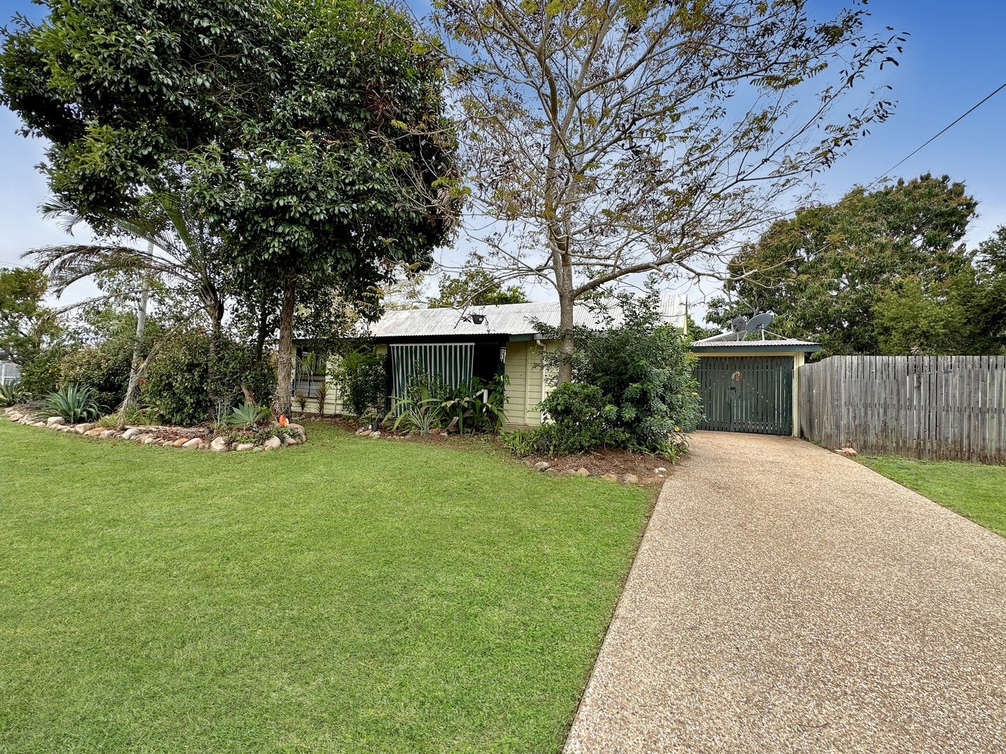 8 Rossato Crescent, Rasmussen QLD 4815, Image 0