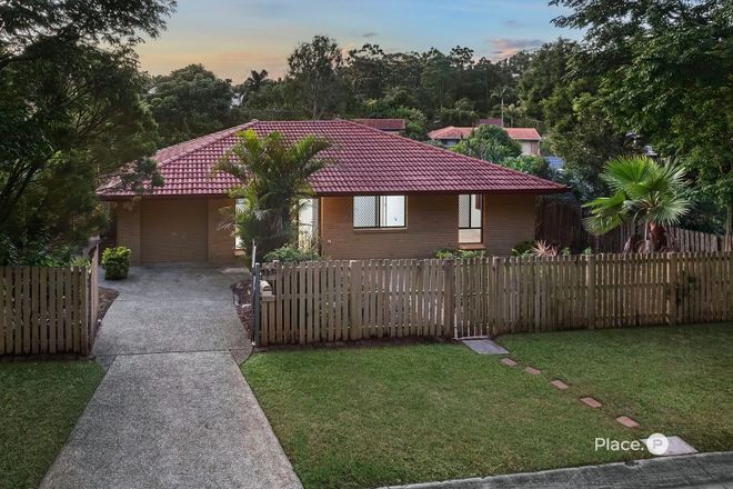 Picture of 15 Bassett Street, HOLLAND PARK QLD 4121