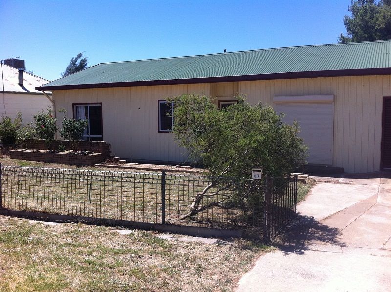 47 Grenfell Road, Cowra NSW 2794, Image 0