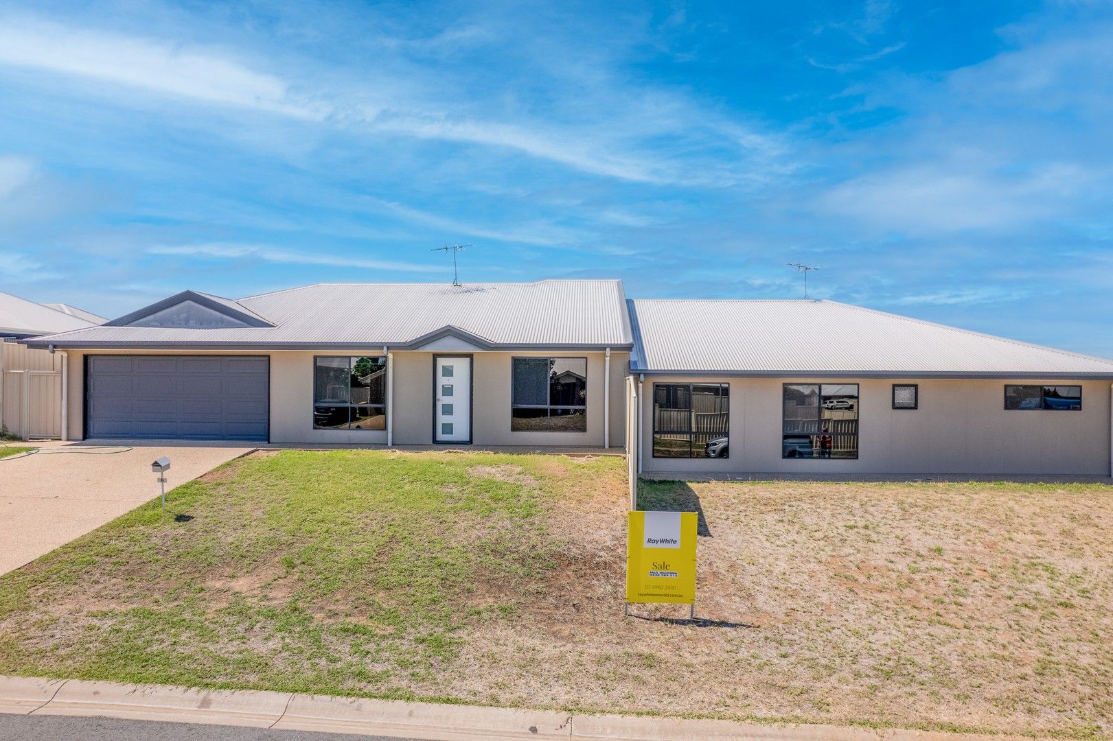 10 Scenic Drive, Emerald QLD 4720, Image 0