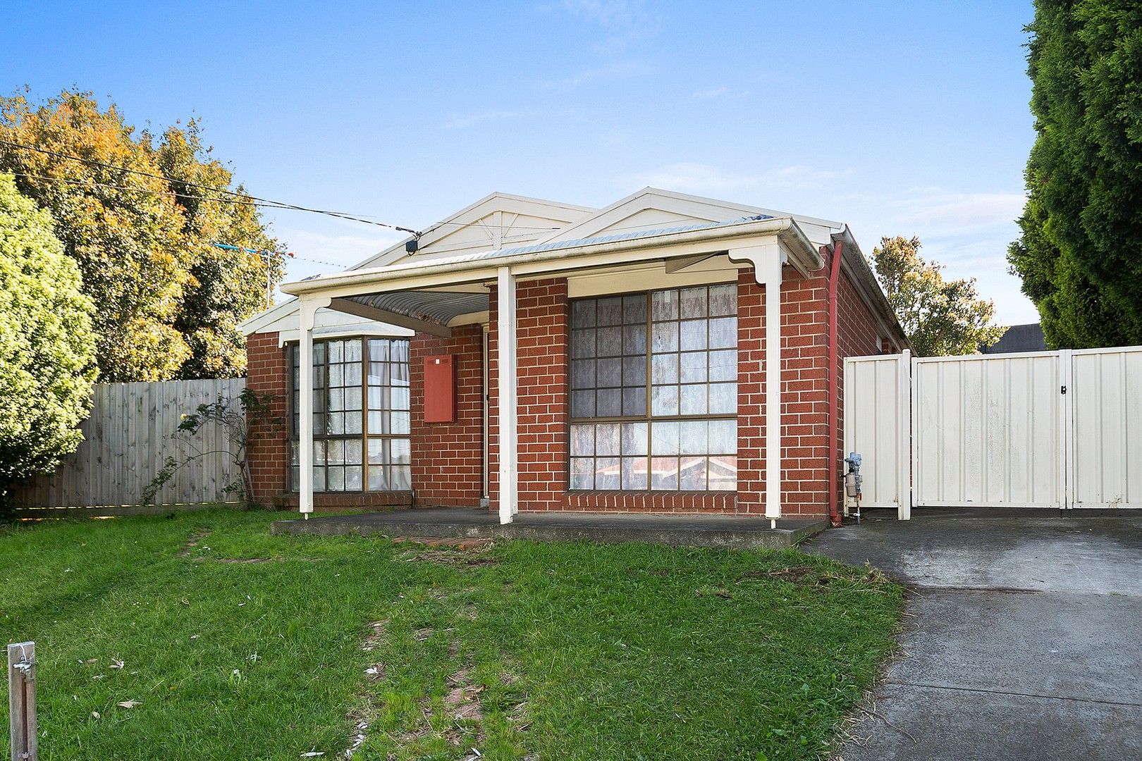4 bedrooms House in 8 Keech Court NOBLE PARK NORTH VIC, 3174