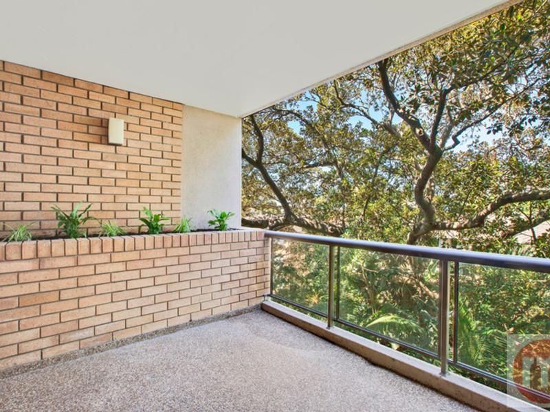 2 bedrooms Apartment / Unit / Flat in 23/22-28 Penkivil Street BONDI NSW, 2026