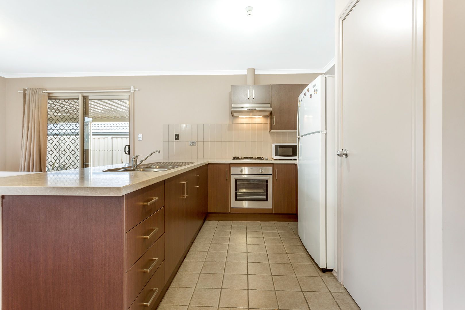 9 Kakadu Drive, Morphett Vale SA 5162, Image 1