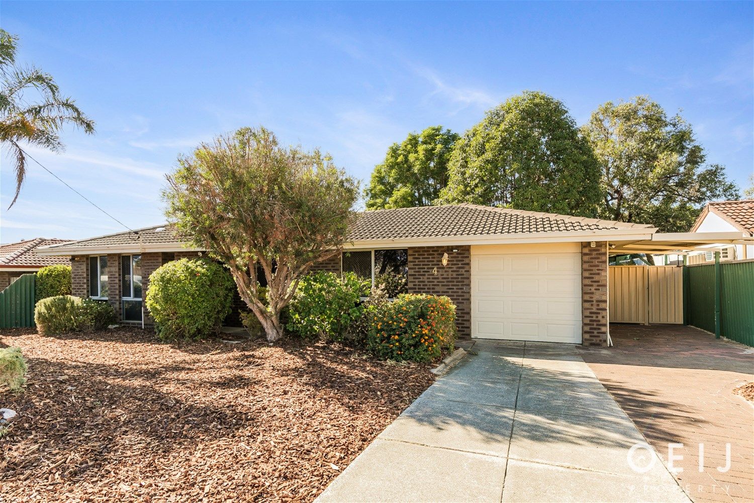 4 Coran Place, Camillo WA 6111, Image 0