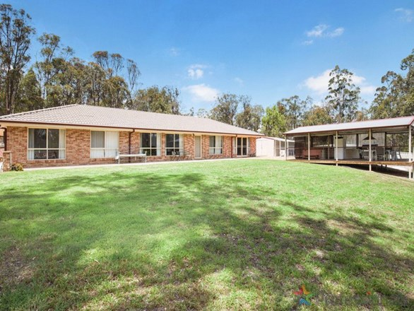 31 Ursula Road, Armidale NSW 2350