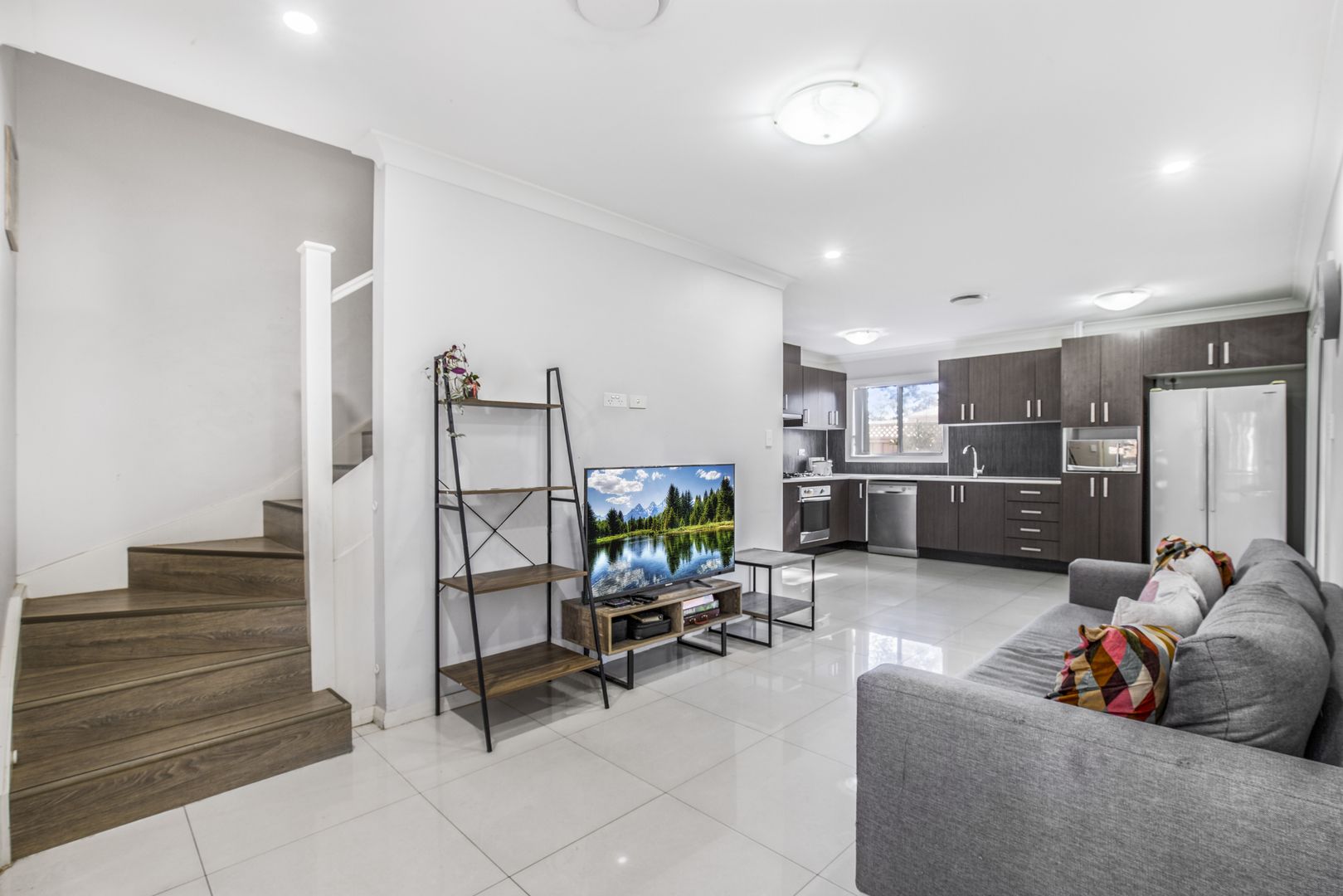 5 bedrooms Townhouse in 4/85 Derby Street ROOTY HILL NSW, 2766