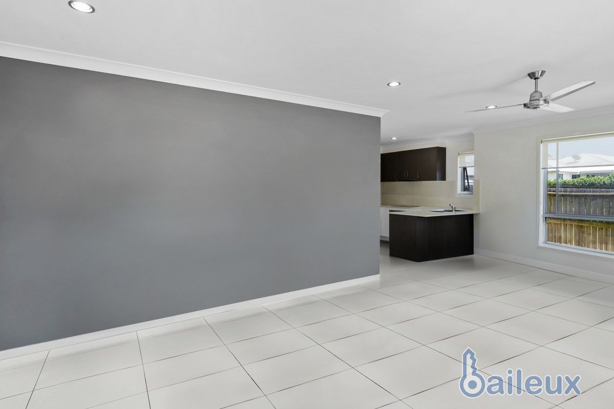 1/7 Webb Court, Rural View QLD 4740, Image 1