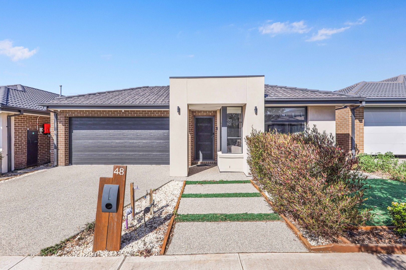 4 bedrooms House in 48 Wedgebill Circuit WERRIBEE VIC, 3030