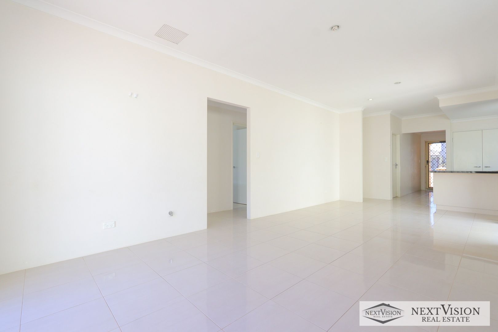 12 Magnet Close, Lake Coogee WA 6166, Image 2