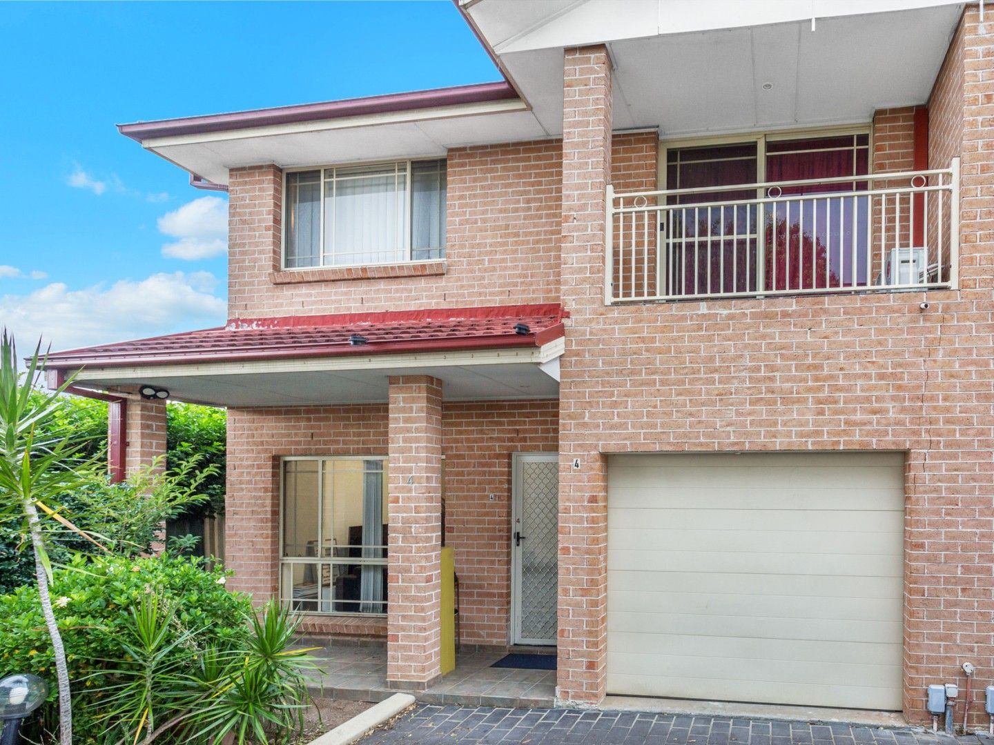 4/10 Yerona Street, Prestons NSW 2170, Image 0