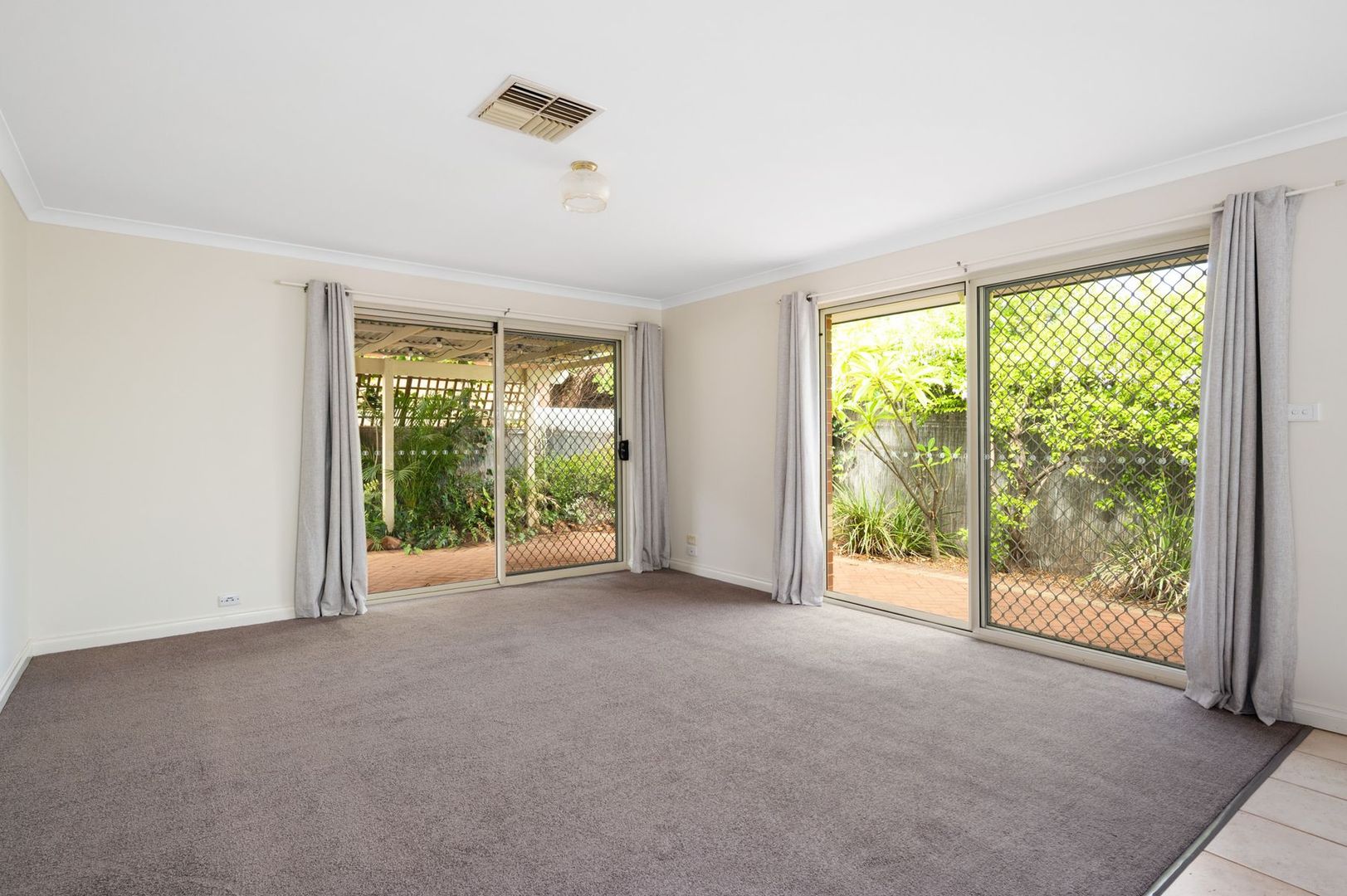 2/47 Killarney Street, Lamington WA 6430, Image 1