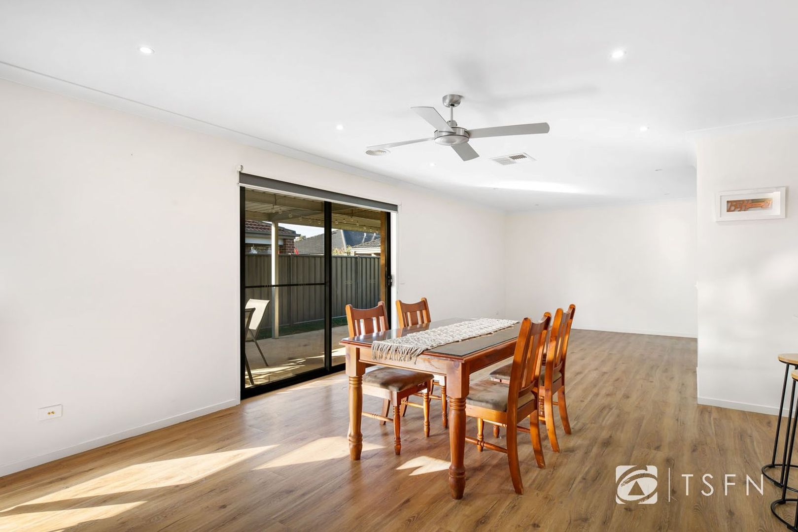 18 Langley Drive, Epsom VIC 3551, Image 2