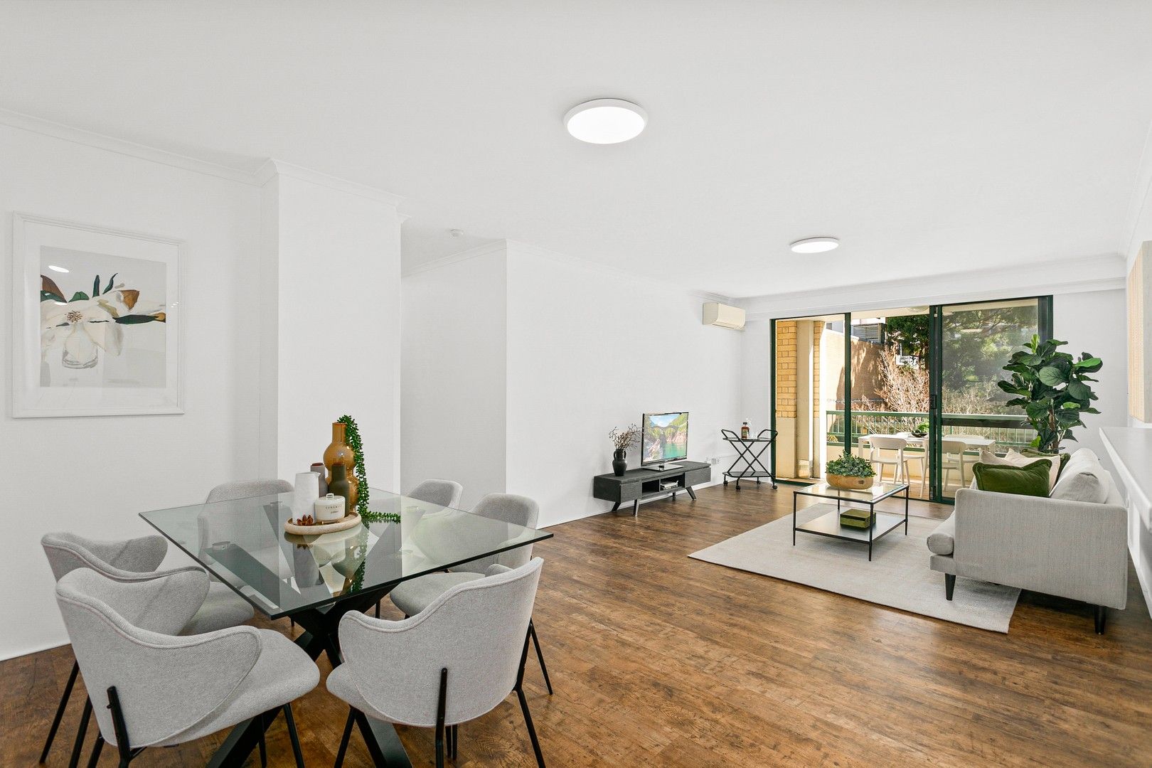 2 bedrooms Apartment / Unit / Flat in 81/8-12 Willock Avenue MIRANDA NSW, 2228