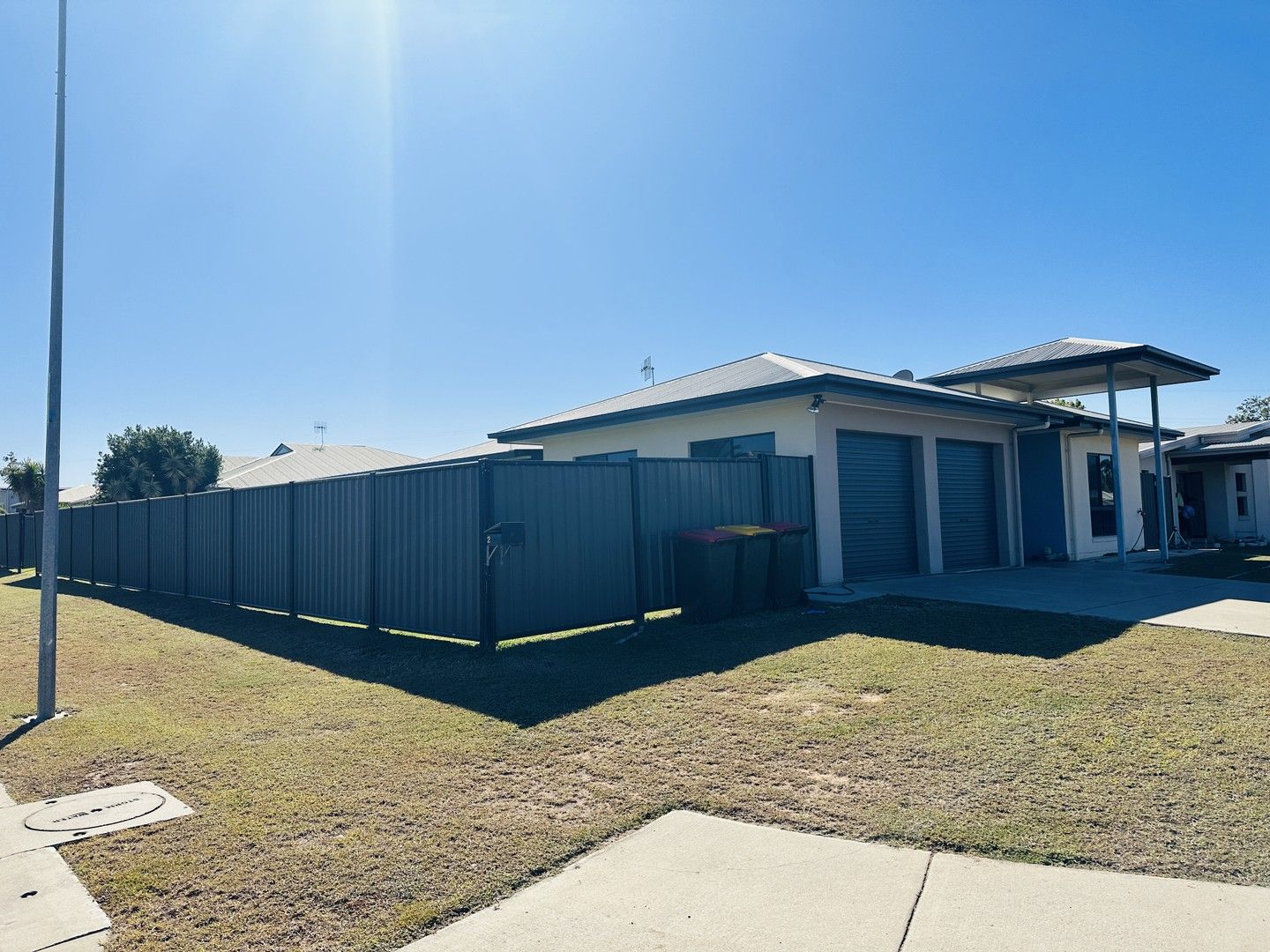 4 bedrooms House in 2 Anderson Court MORANBAH QLD, 4744