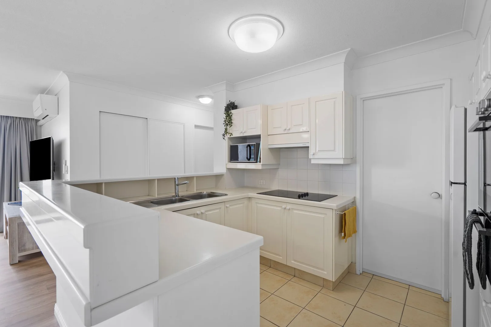 Additional image 4 of 9/4-6 Twenty Fifth Avenue, Palm Beach QLD 4221
