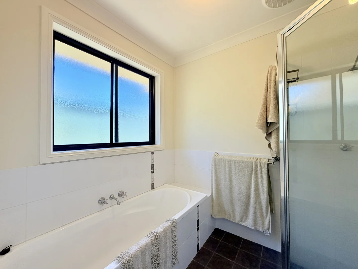 Additional image 11 of 2 Vaucluse Place, Parkes NSW 2870