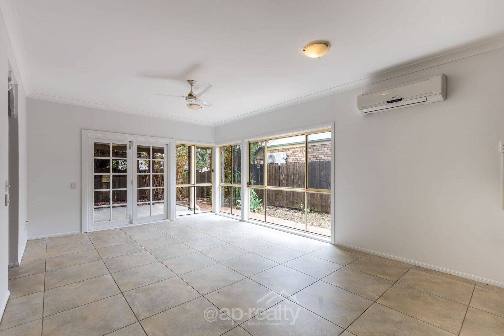 7 Battersea Close, Forest Lake QLD 4078, Image 0