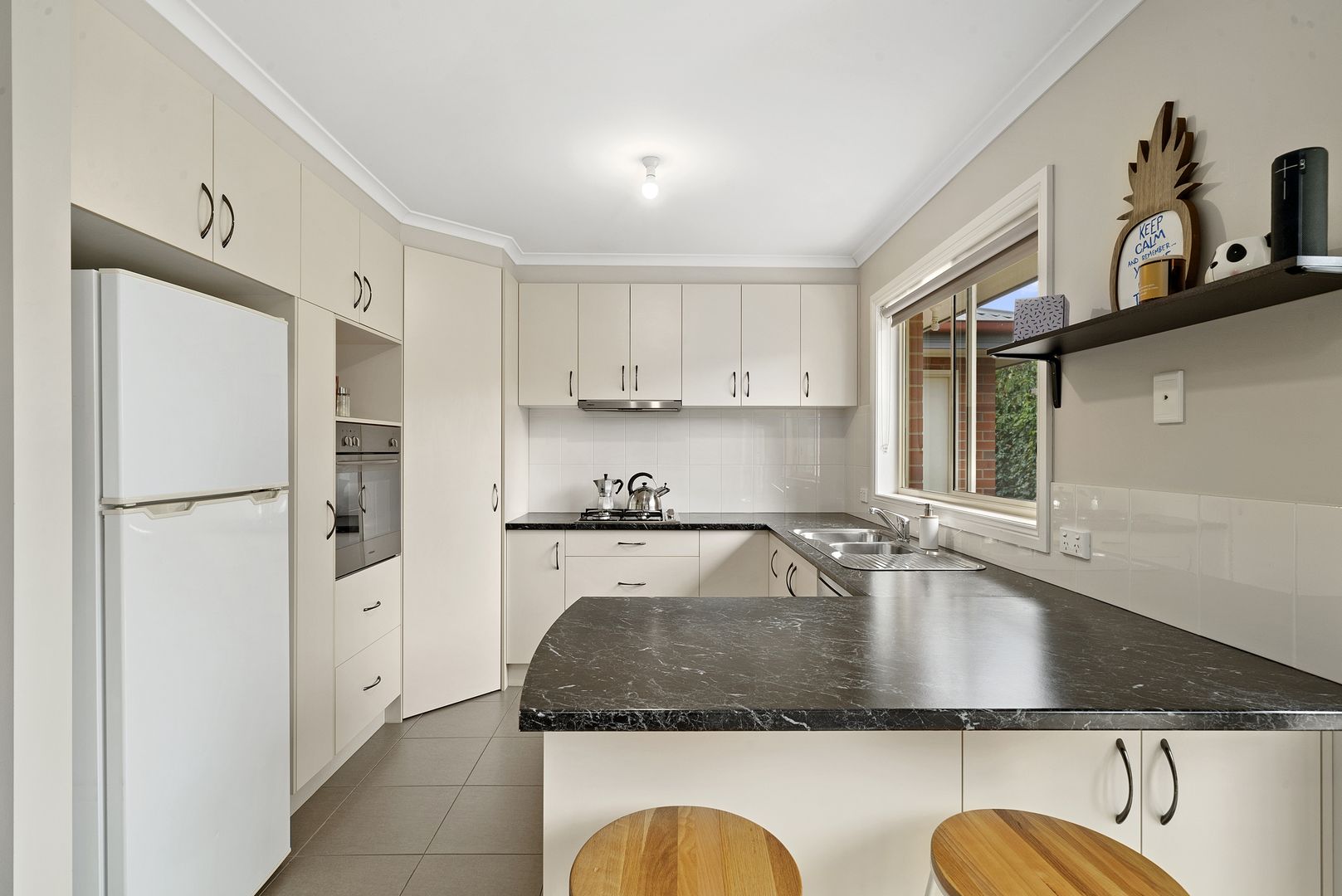 2/7 Thomas Street, Benalla VIC 3672, Image 2