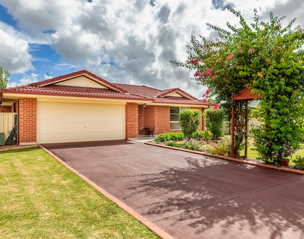 9 Kelly Crescent, Townsend NSW 2463