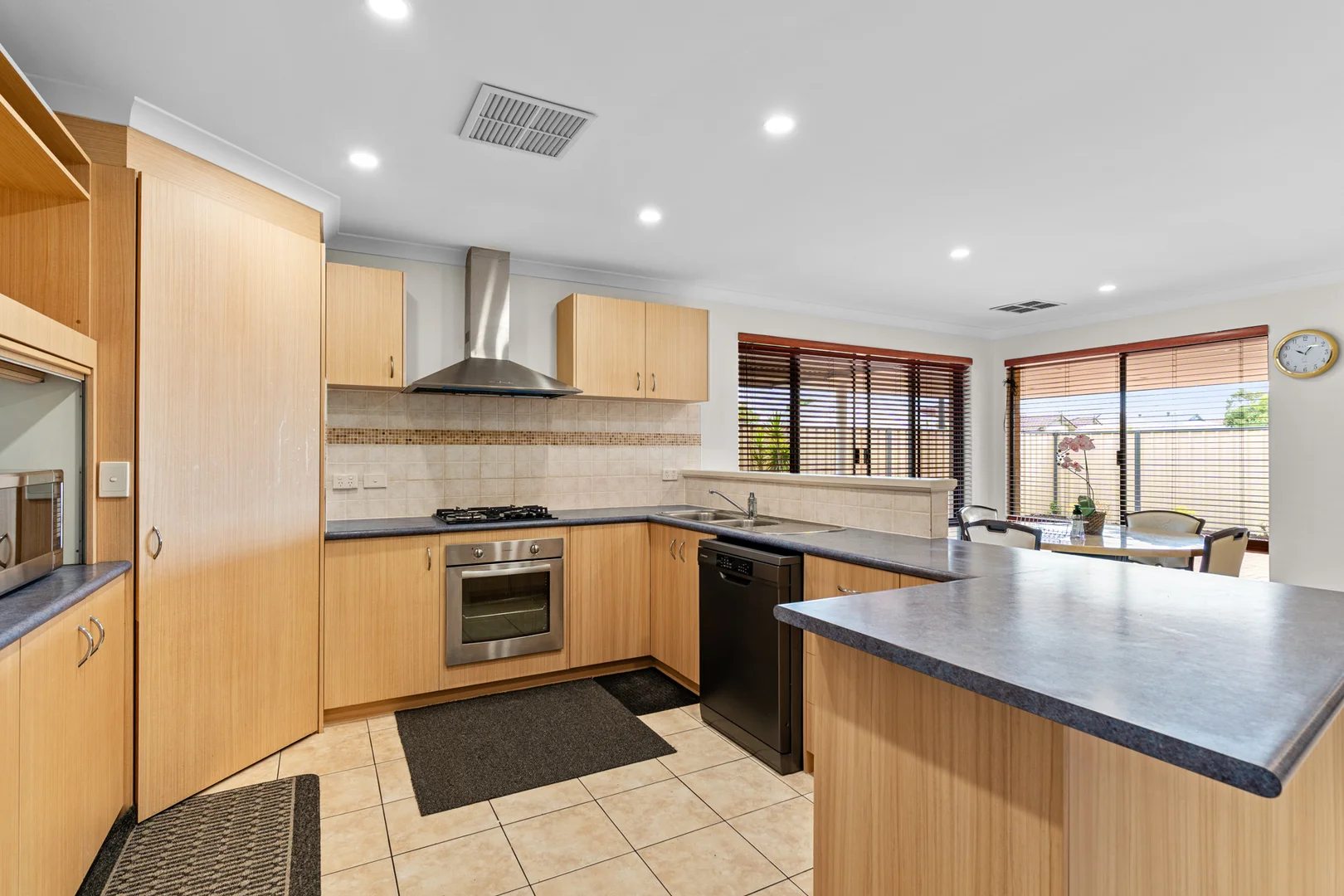 Additional image 14 of 8 Deanmore Bend, Hammond Park WA 6164