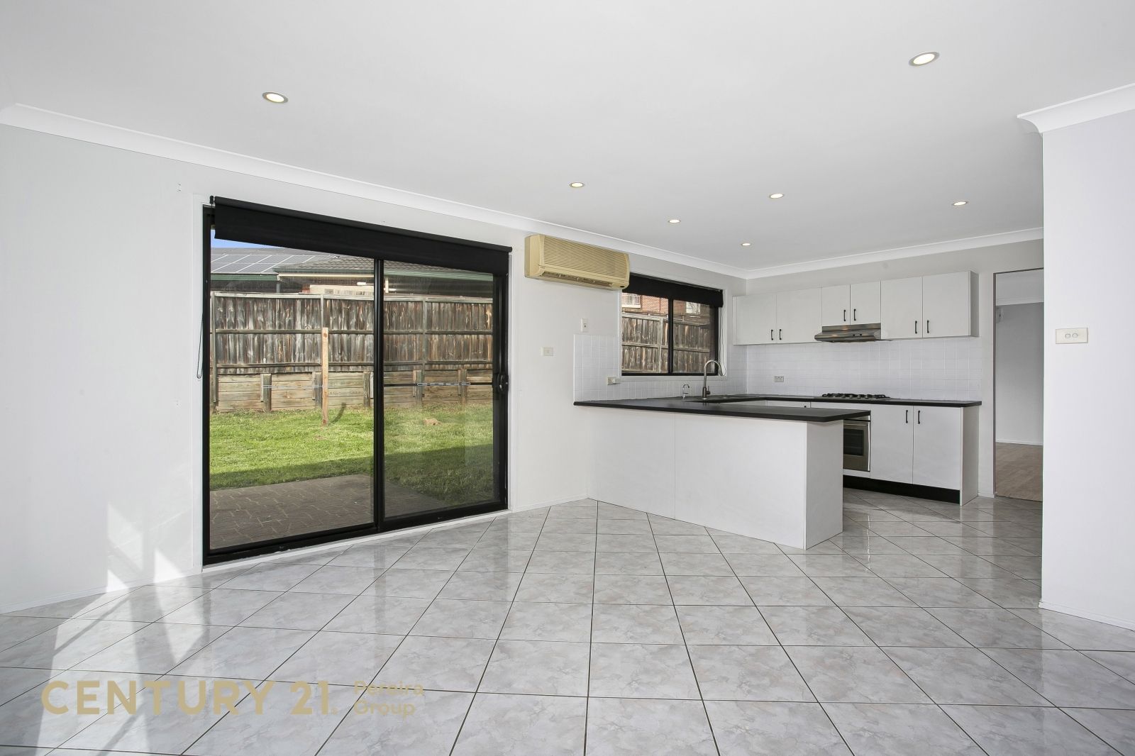 15 St Peter Place, Blair Athol NSW 2560, Image 2