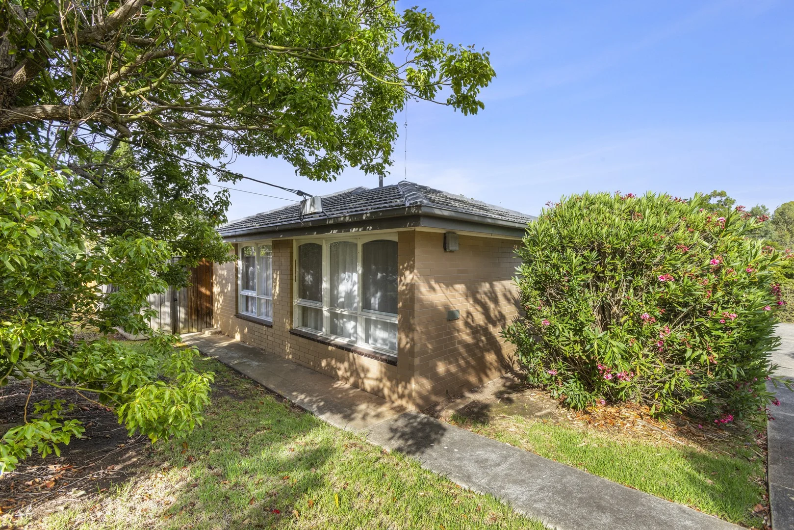 2/56 Iona Avenue, Highton VIC 3216