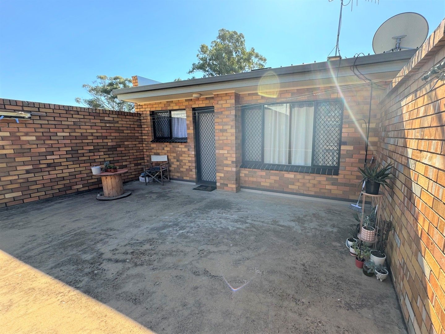 2/20 Olympic Street, Griffith NSW 2680, Image 0