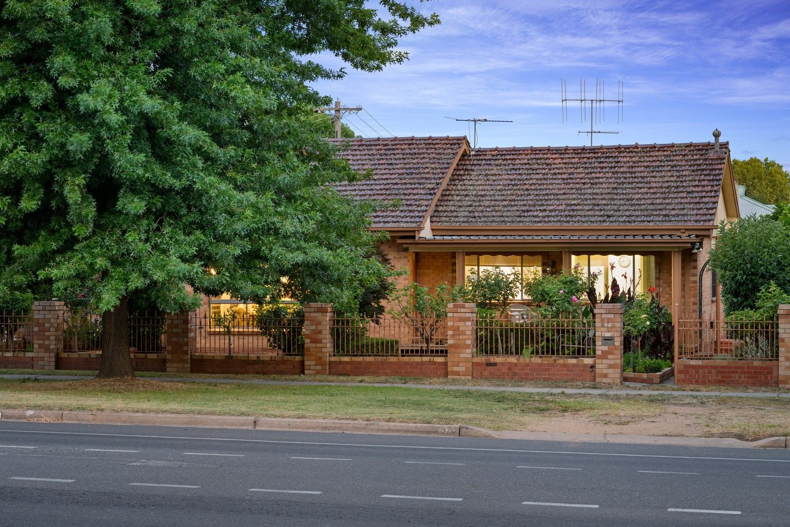 2 bedrooms House in 576 Thurgoona Street ALBURY NSW, 2640