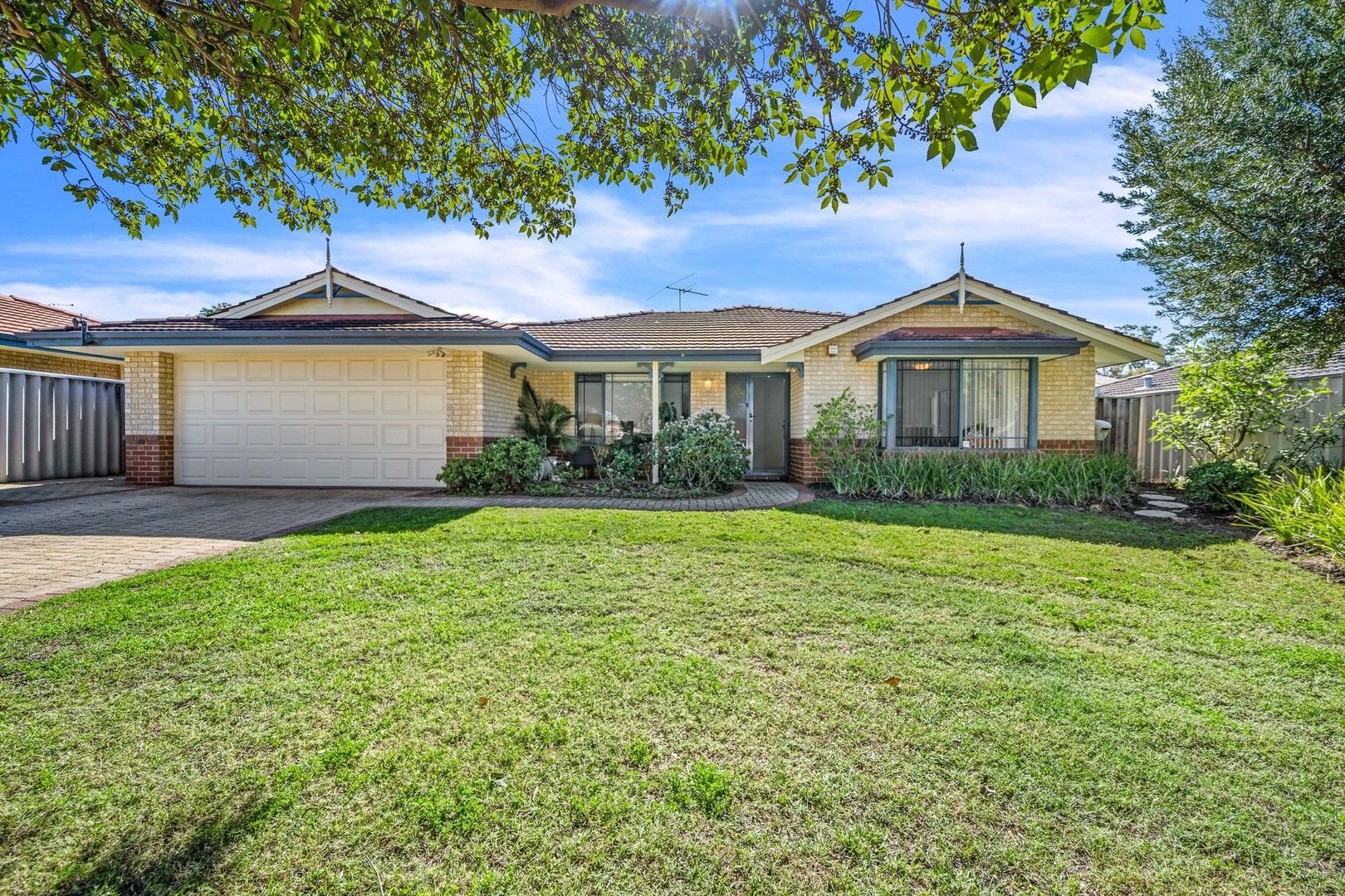 4 bedrooms House in 35B Strickland Road ARDROSS WA, 6153