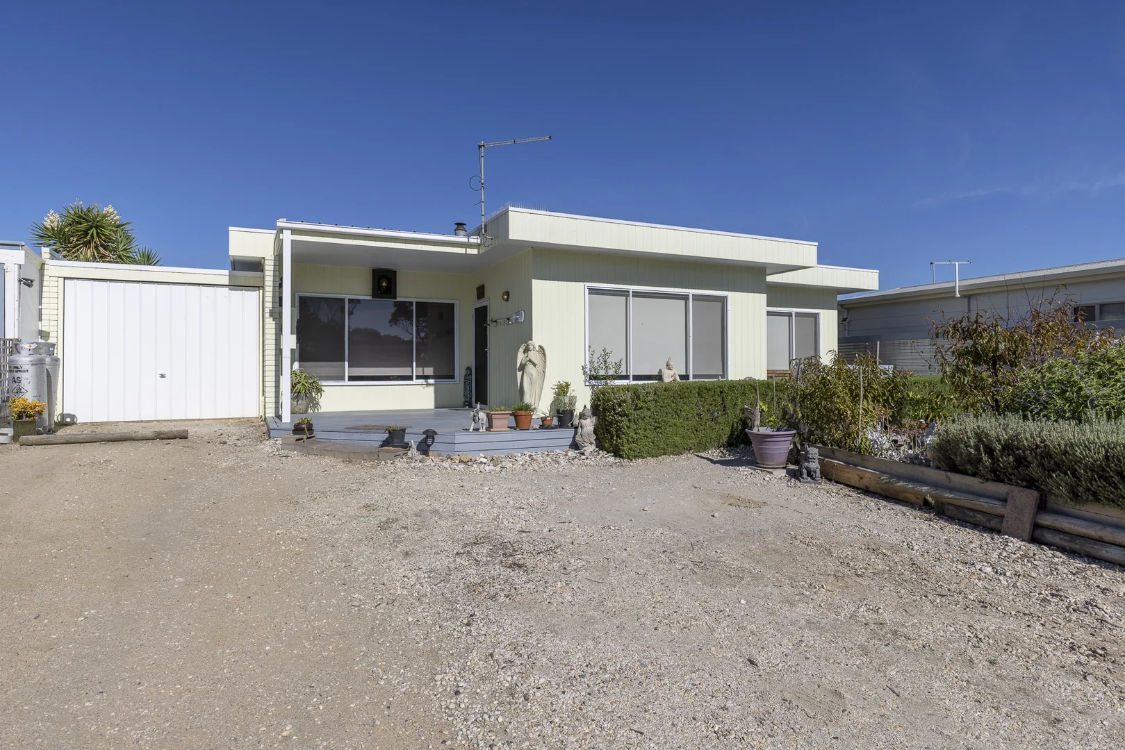 Additional image 24 of 141 Seventh Ave, Paradise Beach VIC 3851