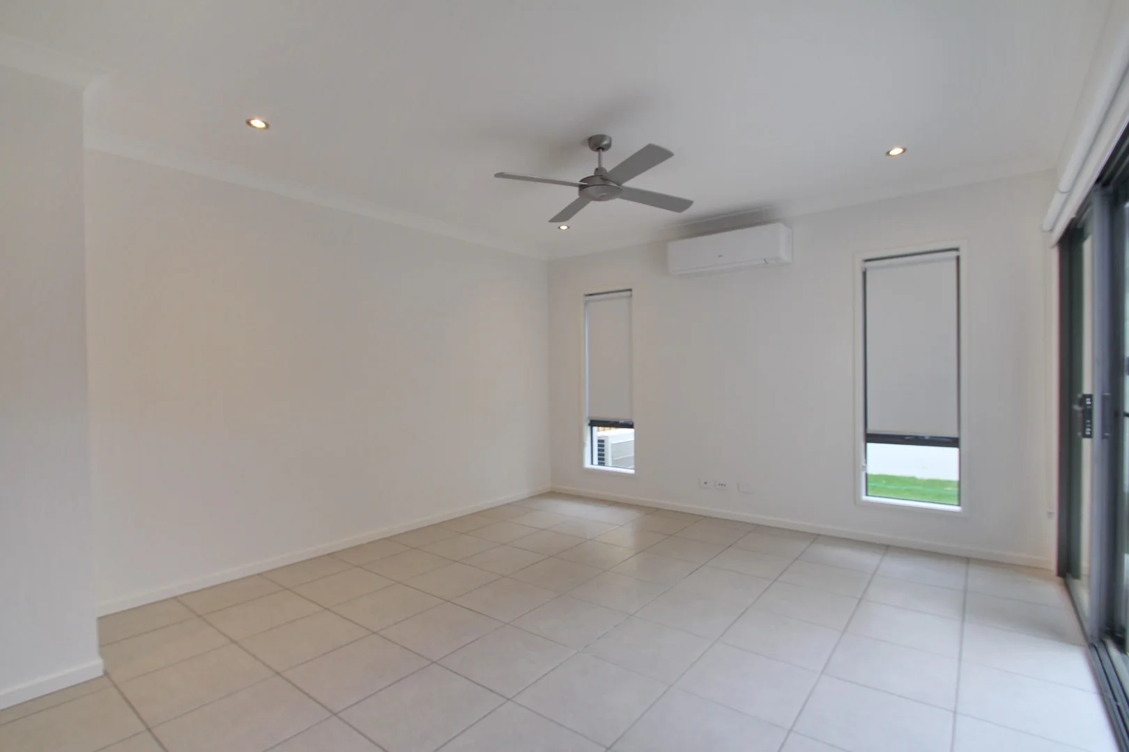 Additional image 8 of 135 Spring Mountain Boulevard, Spring Mountain QLD 4300