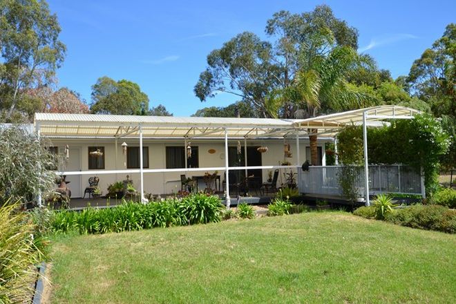 Picture of 5799 WESTERN HIGHWAY, DADSWELLS BRIDGE VIC 3385