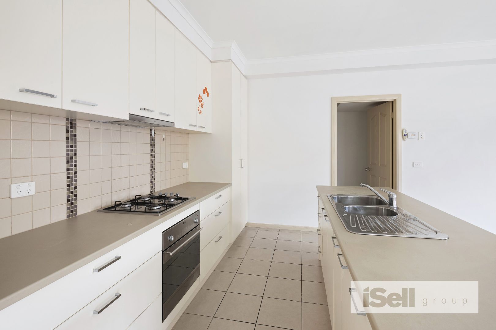 2/7 Luke Street, Clayton VIC 3168, Image 2