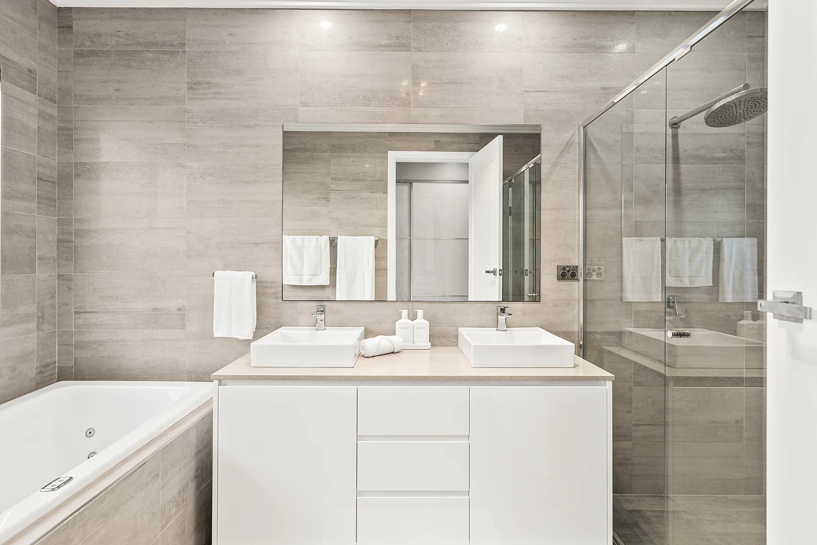 Additional image 7 of 78 Haywards Bay Drive, Haywards Bay NSW 2530