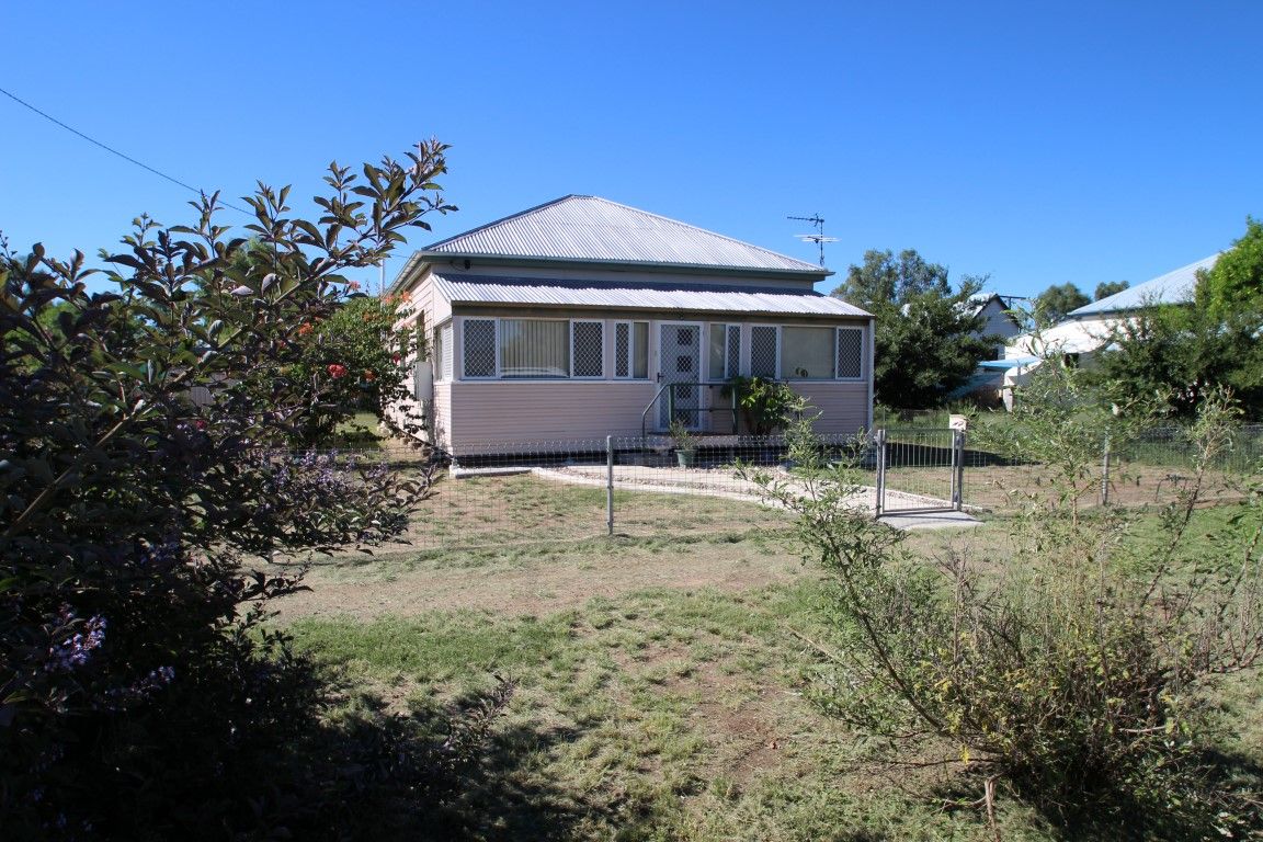 27 STATION STREET, Roma QLD 4455, Image 0