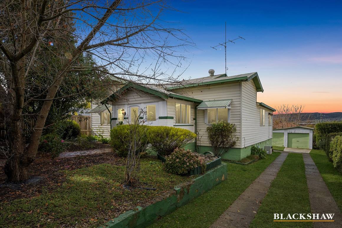 Picture of 30 The Crescent, QUEANBEYAN NSW 2620
