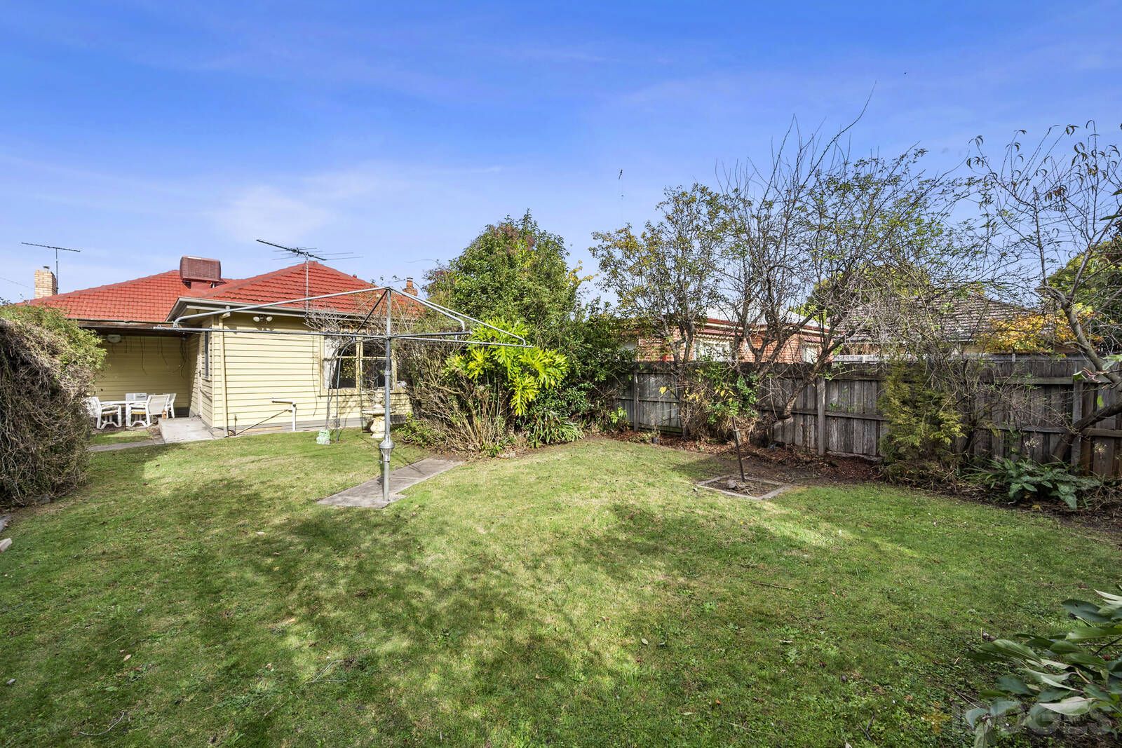 2 Sydenham Avenue, Manifold Heights VIC 3218, Image 2